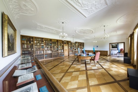 Eisenbibliothek Paradies