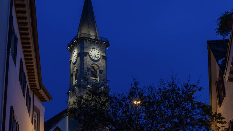 Beschwingt in die Nacht