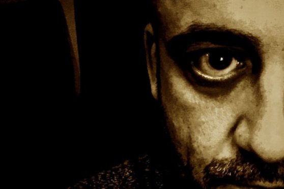«Hellschwarz» Ein Ein-Mann-Kabarett von und mit Stefan Millius