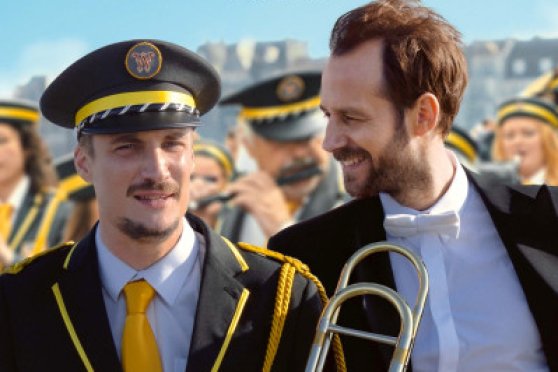 En Fanfare