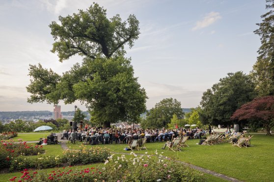 lauschig – wOrte im Freien