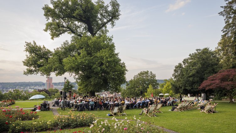 lauschig – wOrte im Freien