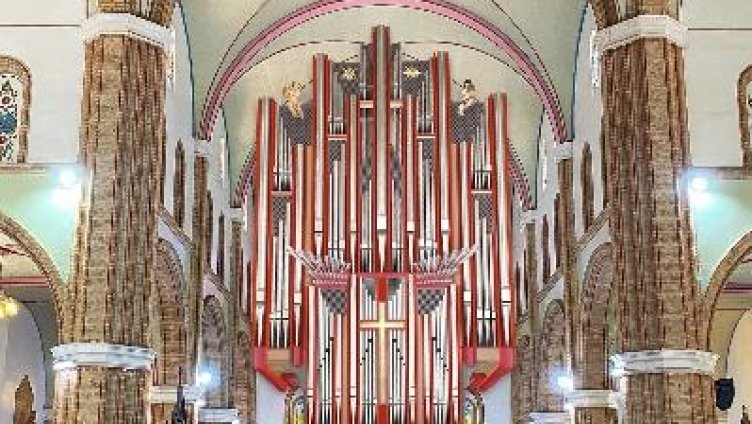 30 Minuten Orgelmusik - eine neue Orgel für Uganda