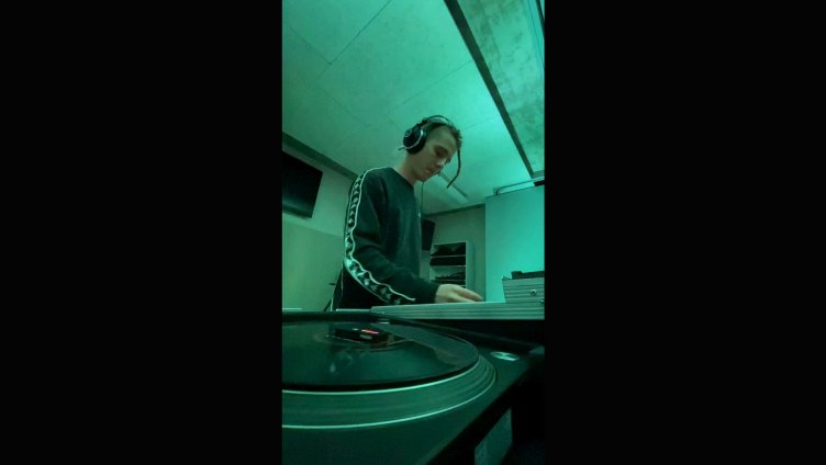 Lighthouse27 - EDM Rave mit DJ Yahia