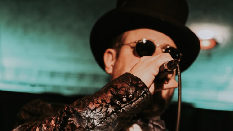 Moe. Support: Murphy's Law