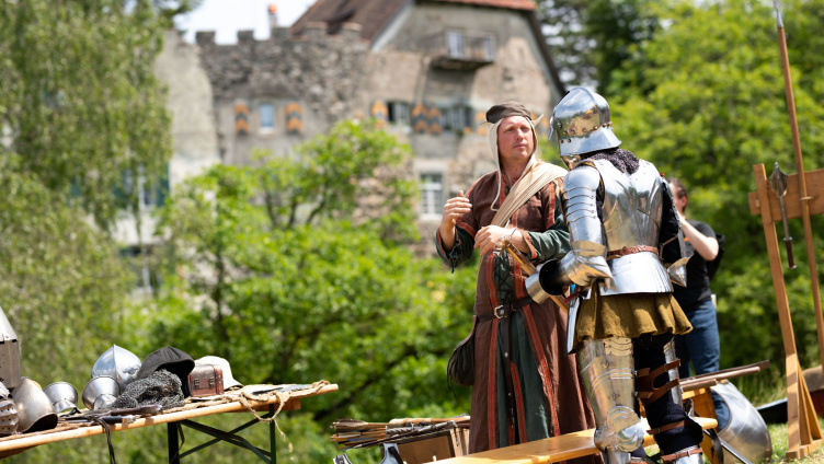Geschichte erleben im Naturpark auf Schloss Wellenberg