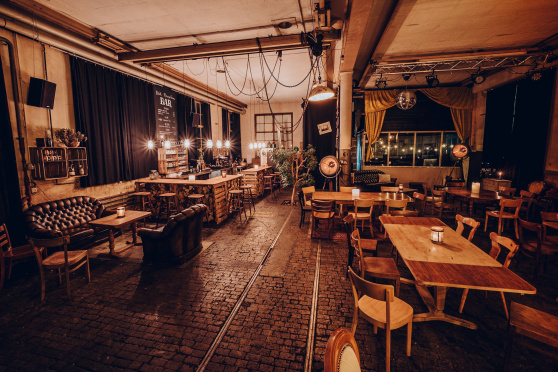 Offener Bar-Abend April