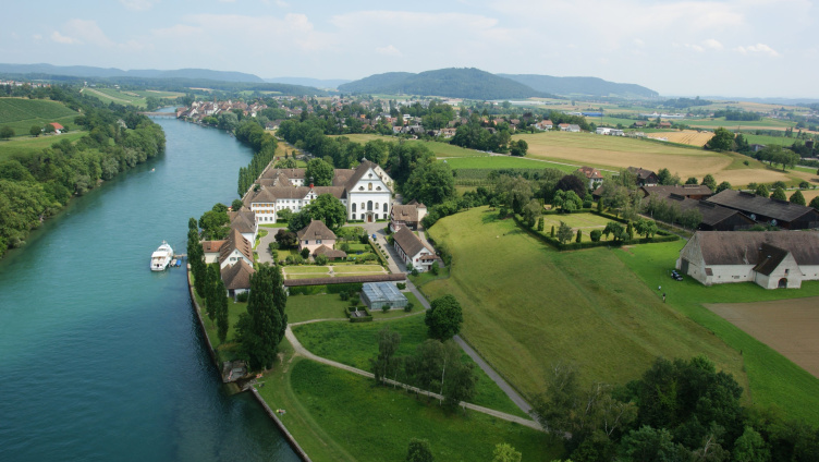 Liebe und Hochzeit. Szenische Unterhaltung & skurrile Bräuche