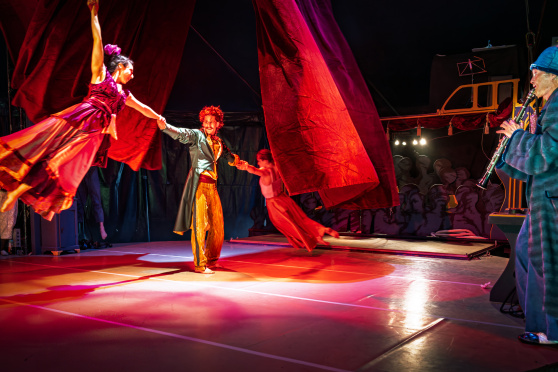 Recto Verso - Zirkus auf dem Bauernhof