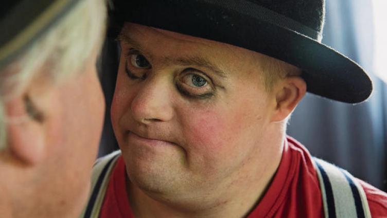 Mit Schalk, Charme und Herz