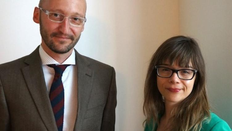 Autorin trifft auf Linguist