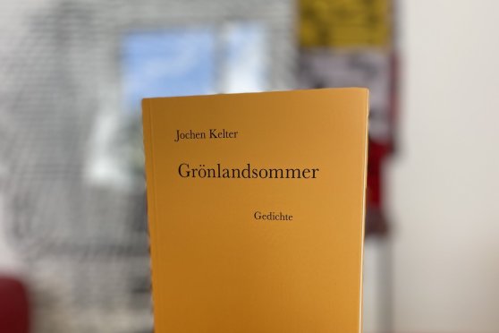 Zwischen den Versen ein Roman